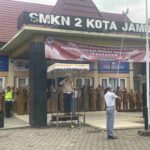 Ditlantas Polda Jambi Gencarkan Edukasi Keselamatan Lalu Lintas di Empat Sekolah, Kukuhkan Paskibraka hingga Cek Kendaraan Siswa