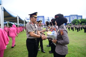 Personel Polda Jambi Naik Pangkat, Kapolda: Pangkat Baru Adalah Amanah untuk Meningkatkan Pengabdian kepada Masyarakat