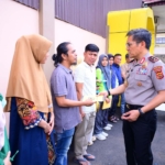Kapolda Jambi Berikan Tali Asih kepada Korban Kebakaran Aspol Polda Jambi, Wujud Kepedulian dan Empati Polri