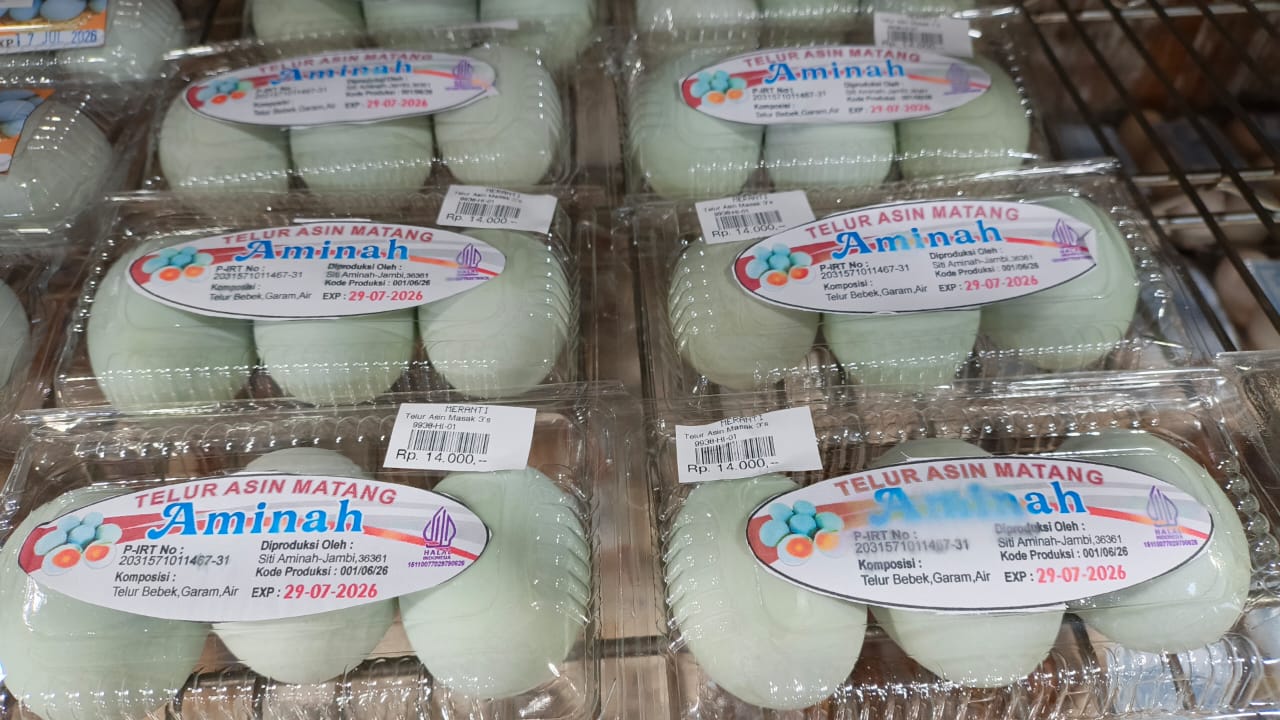 Telur Asin Matang “Aminah”, Cita Rasa Tradisional yang Kini Hadir di 18 Titik Penjualan di Kota Jambi