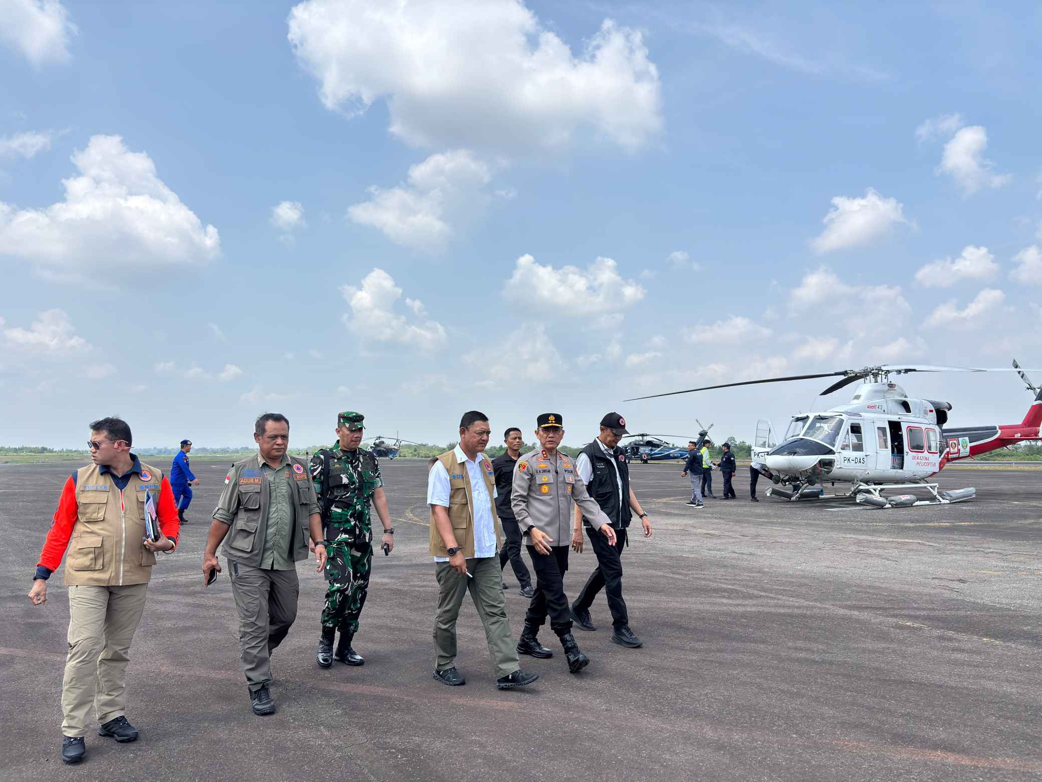 Kapolda Jambi Bersama Satgas Karhutla Pantau Langsung Kebakaran Lahan Gambut