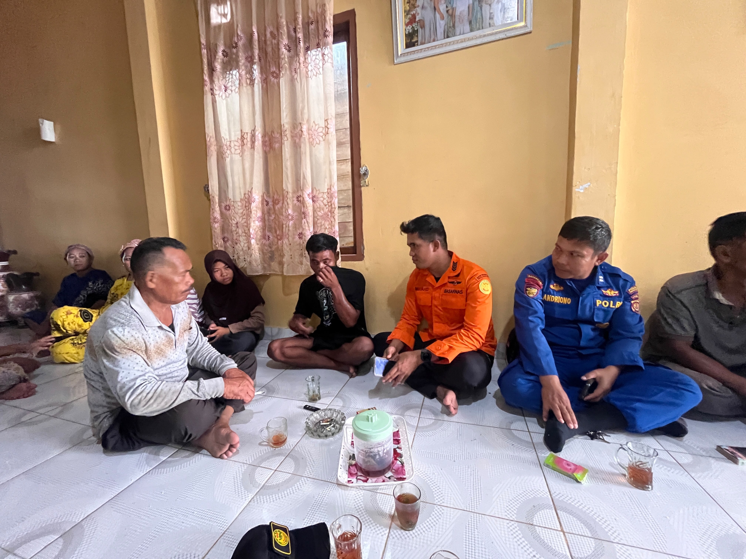 Dua Nelayan Tanjab Barat yang Hilang Saat Melaut Ditemukan Selamat oleh Tim SAR Gabungan