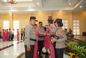 Ikuti Tradisi Pisah Sambut Kapolres Gunungkidul, AKBP Rosana Albertina Labobar Siap Wujudkan Polisi Bersama Masyarakat