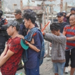 Polda Metro Jaya Gelar Operasi P4GN di Kampung Boncos, Empat Pria Diamankan dan Sejumlah Barang Bukti Disita