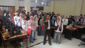 Assoc. Prof. Dr. Ade Oktarino, S.Kom., M.S.I.: AI Mulai Ubah Cara Akademisi Meneliti, dari Ide hingga Artikel Jurnal